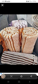 Fota, Throw pillow case and table runner